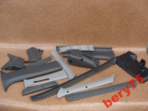 MITSUBISHI PAJERO SPORT 02 PLASTIK PLASTIKI ŚRODKO