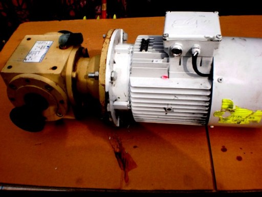 silnik elektryczny 2,2 kw motoreduktor 230 obr ha