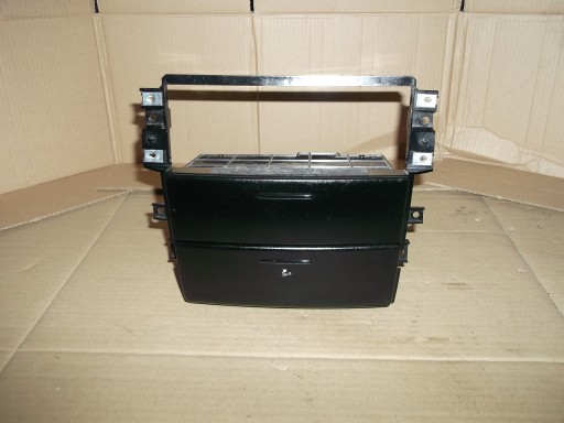 RAMKA PANEL POPIELNICZKA SCHOWEK KIA SORENTO 02-06