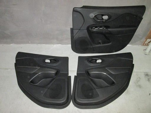 Обивка двери Jeep Cherokee 14R передняя левая