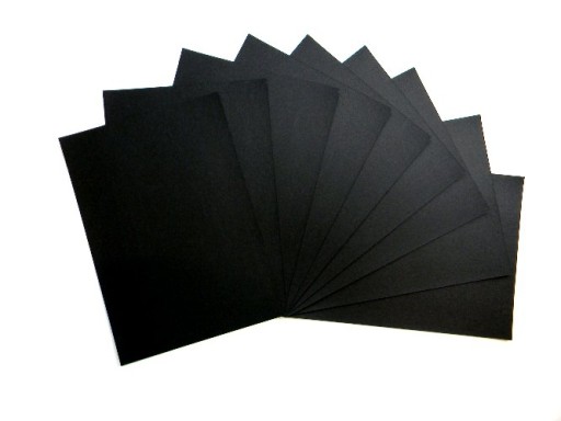 Черный картон а4. Черный картон. Черный плотный картон. Дизайнерский картон черный. Картон черный 2мм.