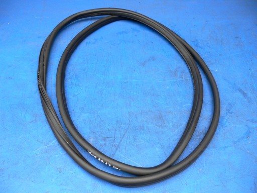 Прокладка задней крышки багажника Porsche Cayman 987