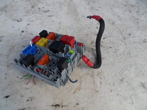 51827976 - FIAT GRANDE PUNTO 1.4 8V БЛОК ПРЕДОХРАНИТЕЛЕЙ