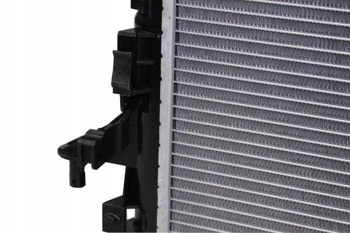 LAGUNA II 01- 07 2.0 DCI RADIATOR 8200292771 photo 2 - milautoparts-fr.ukrlive.com