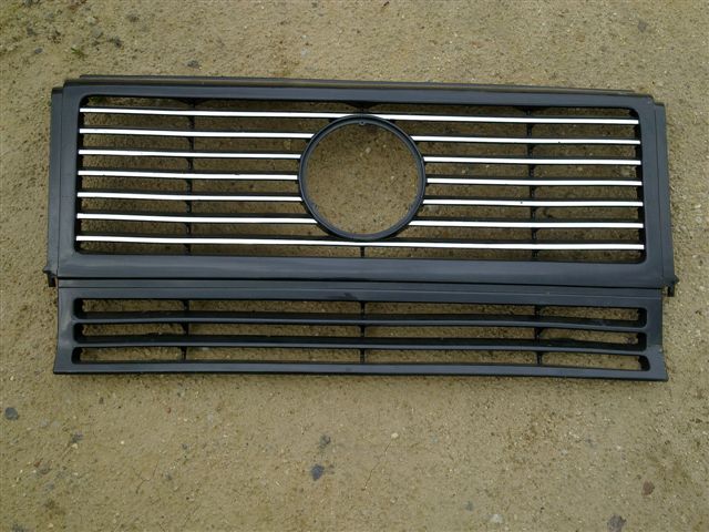 CALANDRE DU RADIATEUR GRILLE MERCEDES G CLASSE W463 photo 1 - milautoparts-fr.ukrlive.com