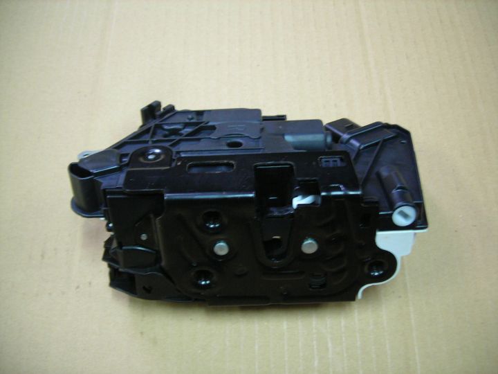 LOCK DOOR FRONT RIGHT 5N1837016C AUDI VW SKODA photo 3 - milautoparts-fr.ukrlive.com