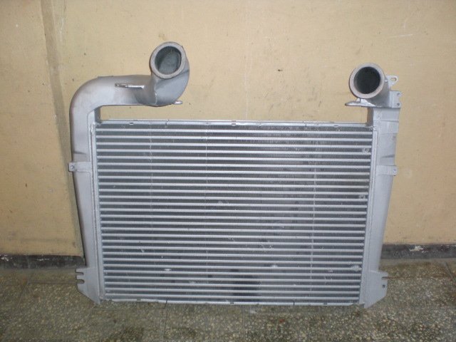 RADIATEUR D'AIR INTERCOOLER SCANIA R 1766618 photo 1 - milautoparts-fr.ukrlive.com