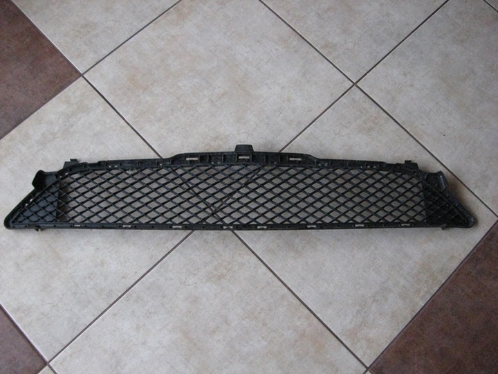 DEFLECTOR CENTRAL BUMPER - MERCEDES B CLASS - W246 photo 1 - milautoparts-fr.ukrlive.com