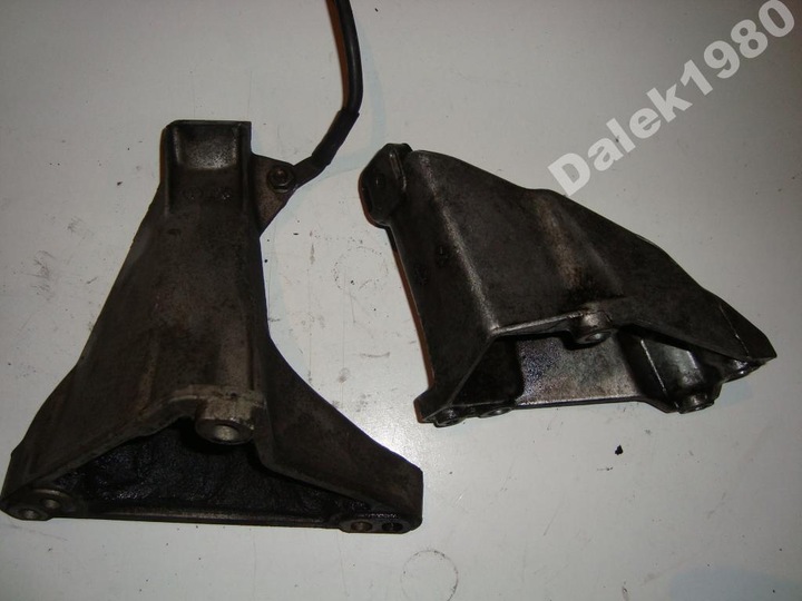 BRACKET BRACKET ENGINE LEFT RIGHT VW PASSAT B5 1.9 TDI photo 1 - milautoparts-fr.ukrlive.com