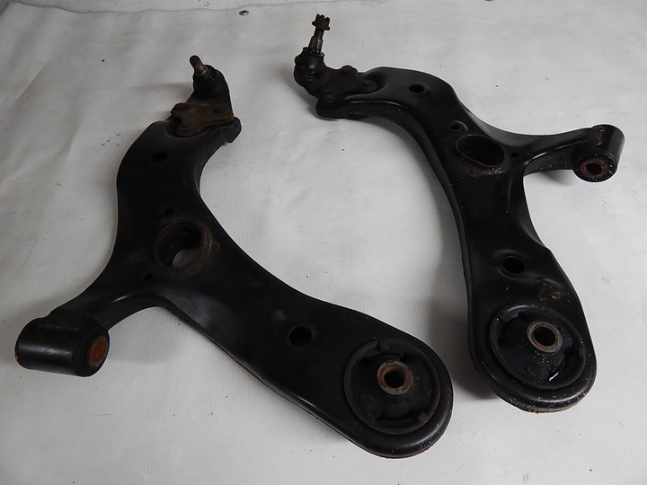 SWINGARM FRONT RIGHT LEFT TOYOTA COROLLA E15 E16 photo 1 - milautoparts-fr.ukrlive.com