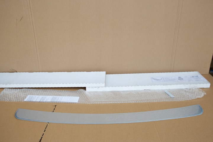 HYUNDAI I30 07-11 FACING, PANEL PROTECTIVE BUMPER SILVER photo 1 - milautoparts-fr.ukrlive.com