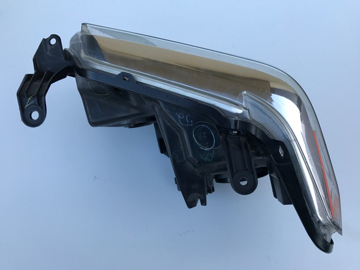 TOYOTA TUNDRA 2014-2017 LAMP RIGHT FRONT photo 4 - milautoparts-fr.ukrlive.com