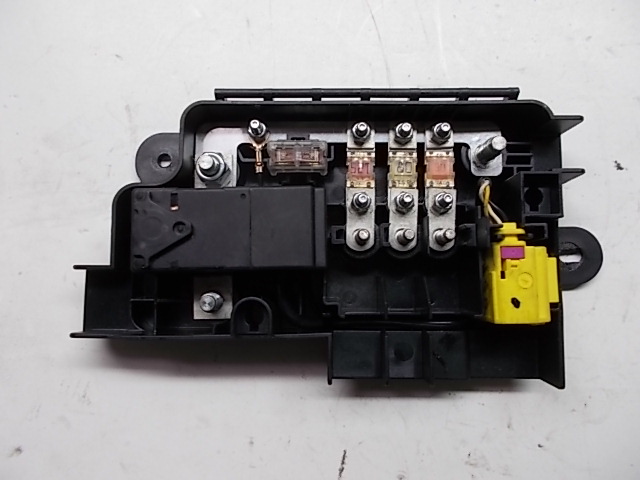 AUDI A3 8P 3.2 D'INTERRUPTEURS ACCUMULATEUR 7L0915457B photo 1 - milautoparts-fr.ukrlive.com