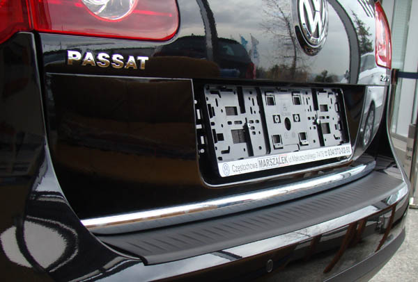 COUVE-JOINT PLANCHE COUVE-JOINT SUR PARE-CHOCS VW PASSAT B5 UNIVERSEL photo 1 - milautoparts-fr.ukrlive.com