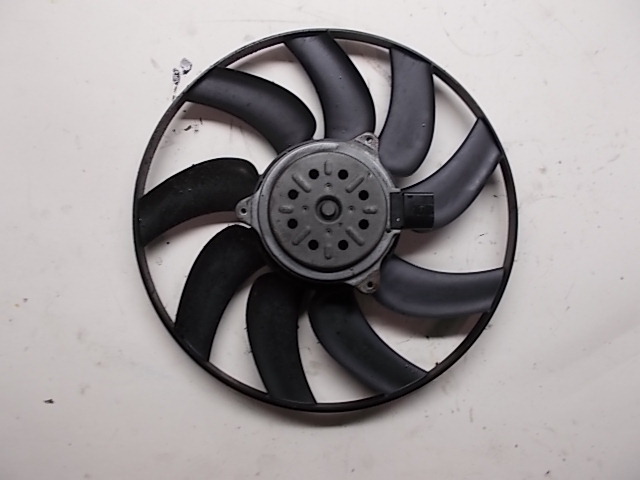 AUDI Q5 2.7 TDI A4 B8 VENTILATEUR DE RADUATEUR photo 2 - milautoparts-fr.ukrlive.com