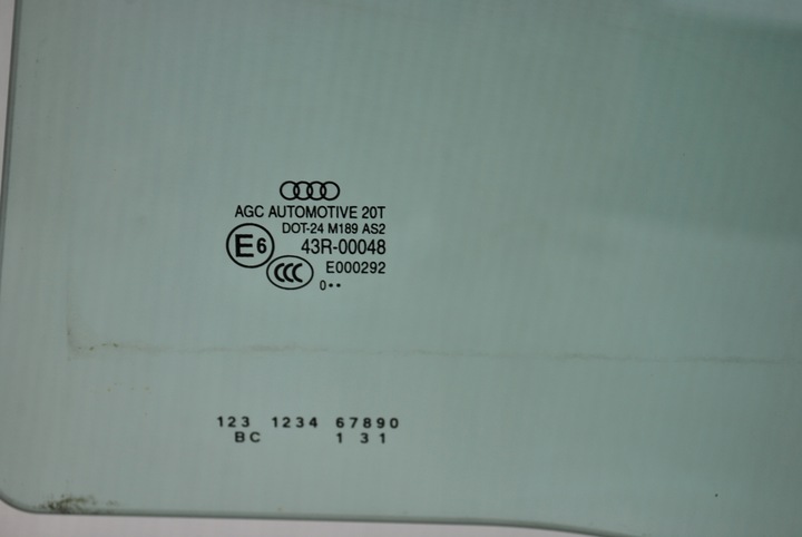 GLASS DOOR LEFT REAR AUDI Q3 8U0845205A AS2 2010 photo 2 - milautoparts-fr.ukrlive.com