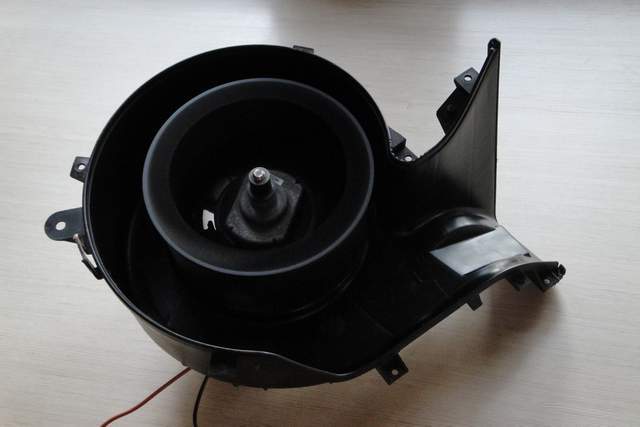 PULSEUR D'AIR VENTILATEUR ASTRA H SIGNUM VECTRA C EUROPE photo 8 - milautoparts-fr.ukrlive.com