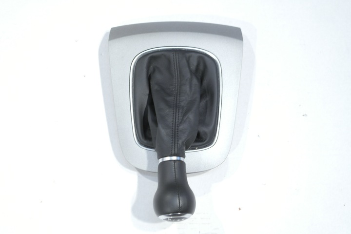 AUDI Q3 FACELIFT HANDLE COVER GEAR MANUAL photo 1 - milautoparts-fr.ukrlive.com