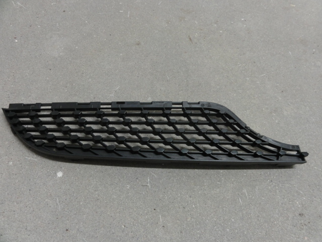 GRILLE CALANDRE DU RADIATEUR MERCEDES CLA W117 AMG RÉFECTION 1178881060 photo 1 - milautoparts-fr.ukrlive.com