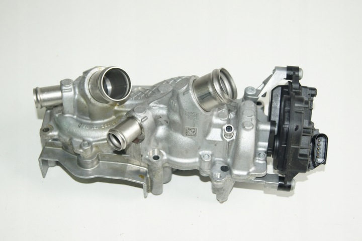 GD ARTEON 1.5TSI PUMP WATER 05E121117D 04E907593 photo 1 - milautoparts-fr.ukrlive.com