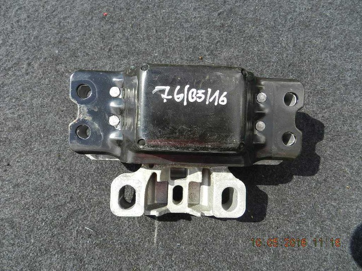 Vw golf v 1k0 03-08 подушка коробки передач левая, Цена