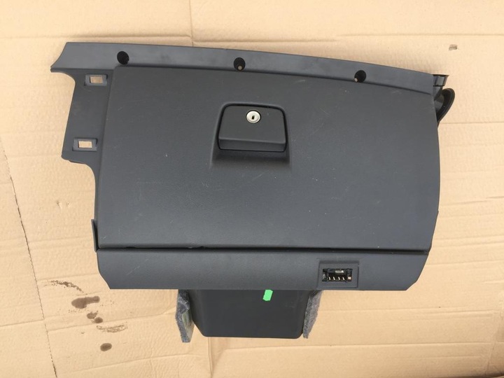 Бардачок консоли торпедо volvo c30 s40 v50 европа, Цена