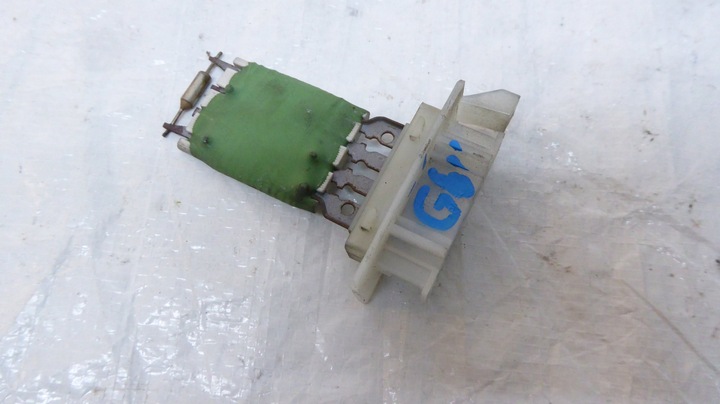 Резистор реостат отопителя vw golf v 5 1k0 03-08, Цена