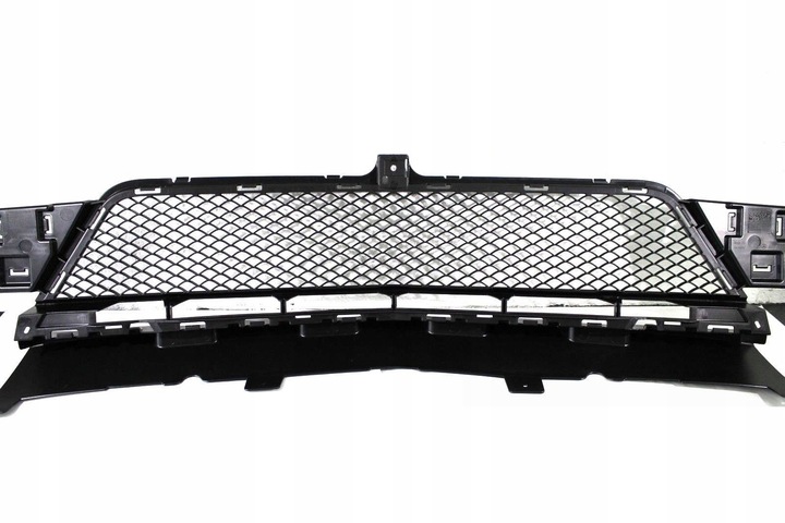 Решітка в бампер mercedes w176 amg a1768850922, Ціна