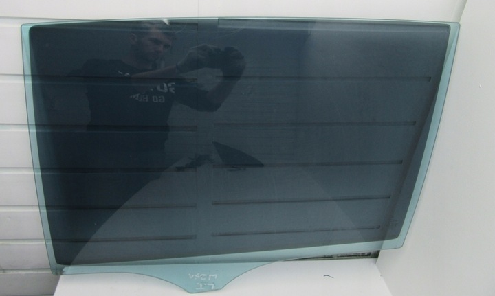 фото №3, Стекло дверь левый зад mercedes w251 длинный синяя