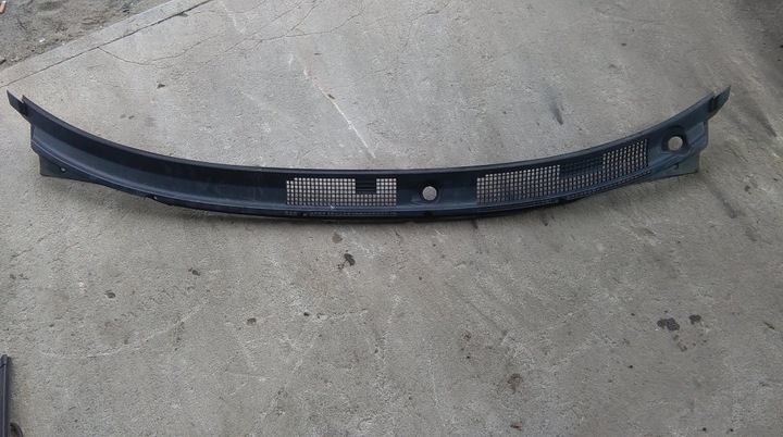 фото №1, Mitsubishi space star панель под лобовым стеклом