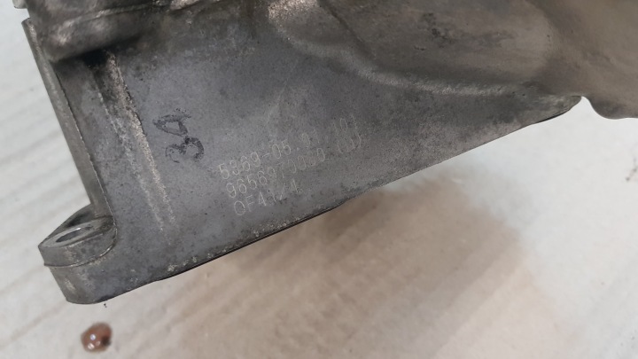 фото №4, Ford c-max 1.6 tdci корпус фильтра oleju9656970080