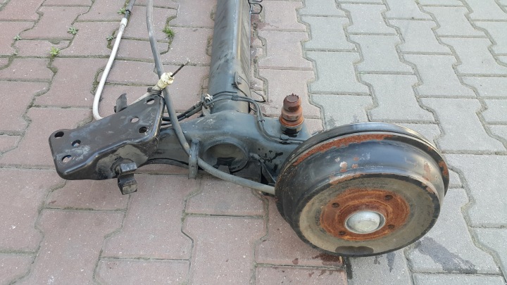 фото №7, Балка вісь задня барабани peugeot 207 3d 06-09
