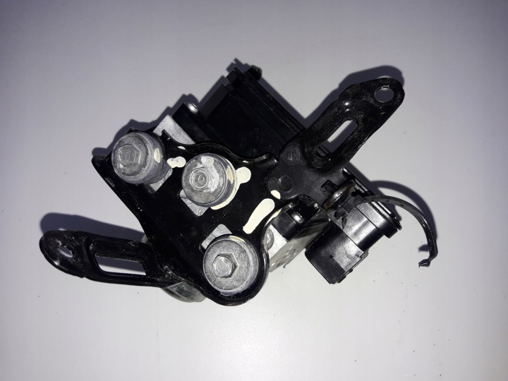 фото №5, Hr-v hrv 15-19 1.5 benz модулятор системи (abs/ebs) блок керування abs t8kg3