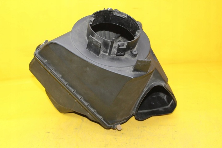 фото №5, Корпус фильтра воздуха audi a6 c6 3.2fsi 04-2008