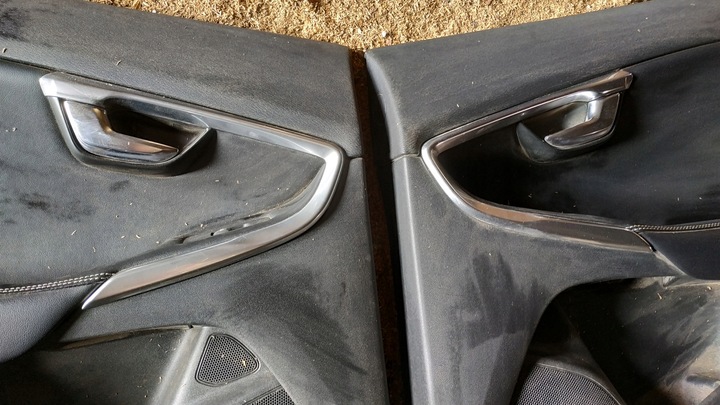 фото №3, Volvo v40 ii боковина оббивка двері зад задніх