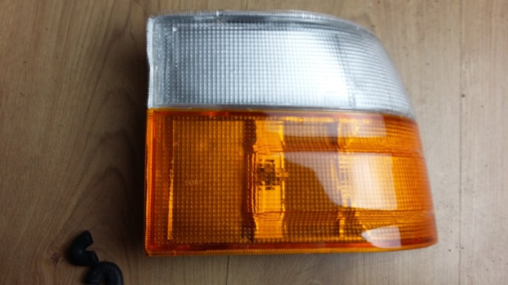 фото №14, Фара габаритна поворотник поворотник перед r/l toyota hi-ace hiace 89-92 r