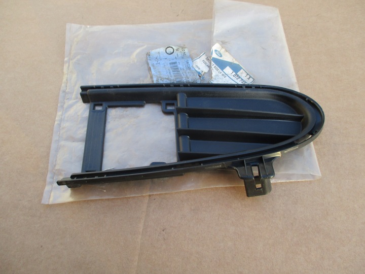 фото №1, Ford galaxy mk1 1995- заглушка галоген решётка бампера левая 1072745