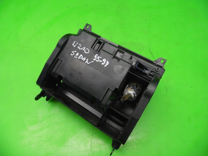 фото №8, Пепельница перед mercedes w210 e290 sedan 95-97