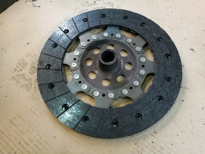 фото №1, Диск сцепления 8,2mm master iii 2.3 dci 10+