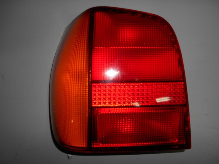 Licht links heck VW POLO 6N