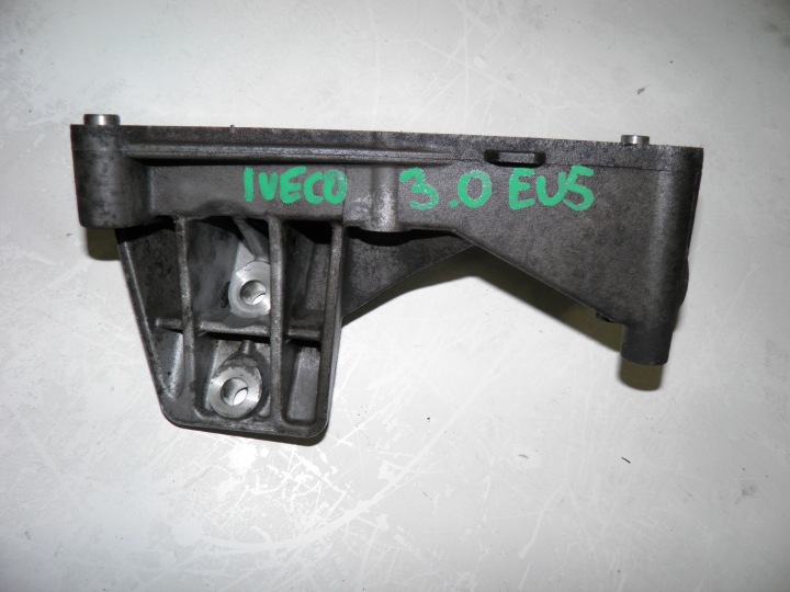 IVECO DAILY 3.0HPI SUPPORT MOTEUR PLAQUE MONTAGE