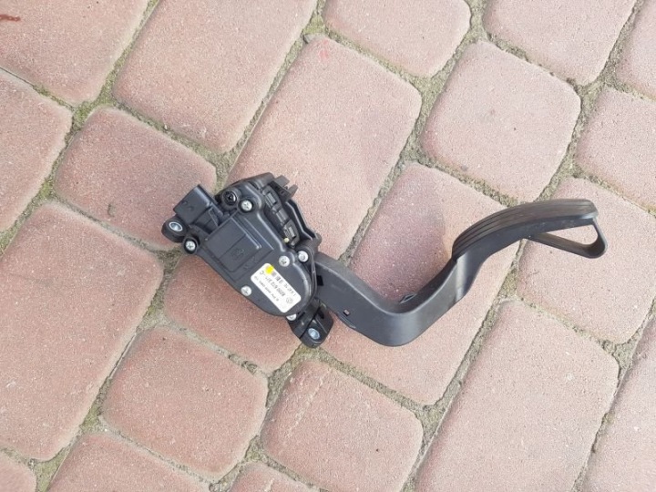 Gaspedal potentiometer MASTER III 8200672371C