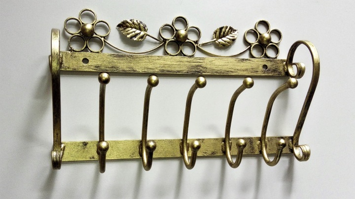 Věšák kovaný 40 cm. Metaloplastika.