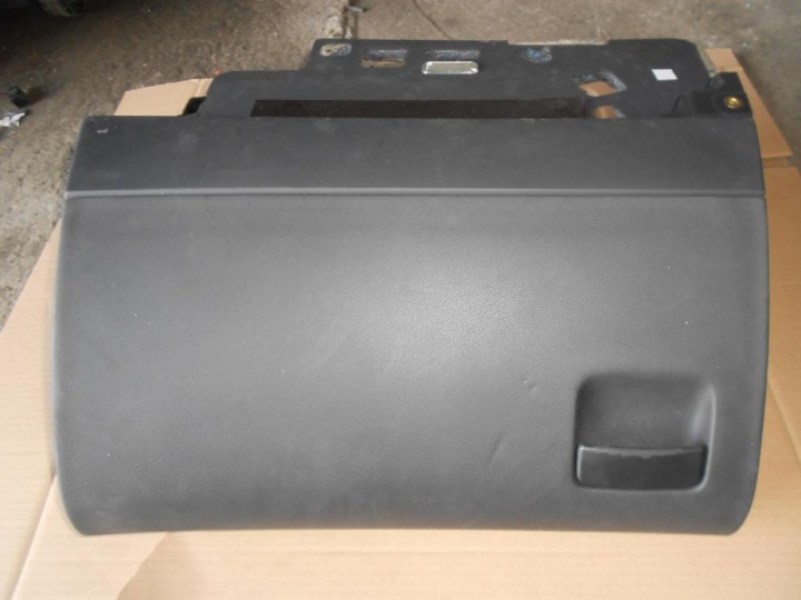 boîte a gant passager Audi A8 A-8 4E0