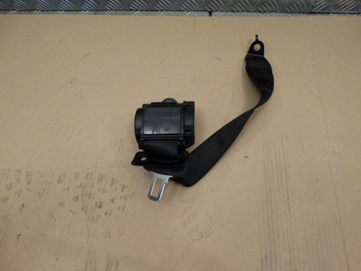 IDEALNY GURTEN MITTE HINTEN BMW G11 G12 1