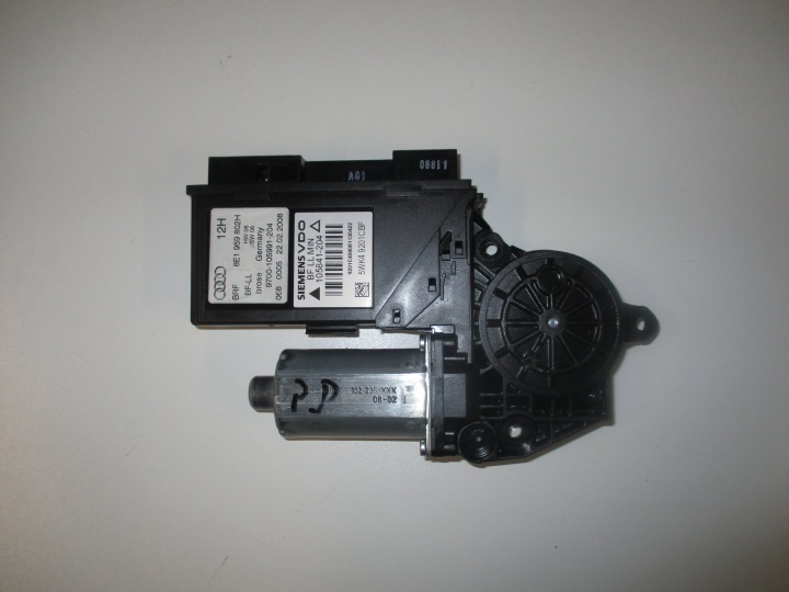 MICRO MOTEUR VITRES DROITE AVANT AUDI A4 B7 8E1959802H