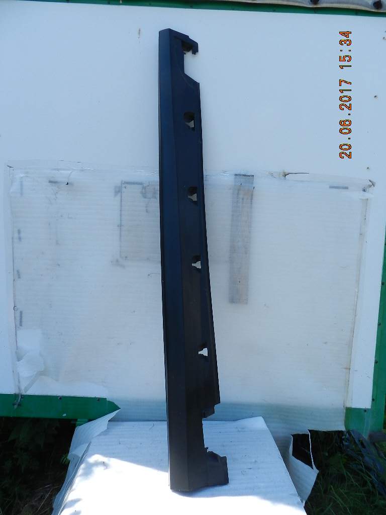 фото №1, Mercedes gle c292 15- поріг молдинг поріг права