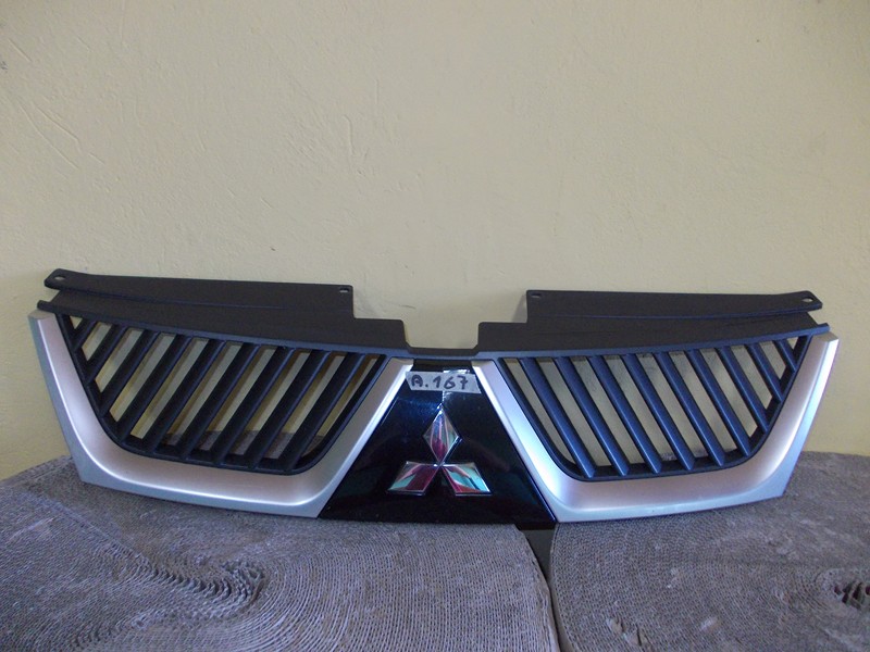 фото №1, Решётка радиатора решётка радиатора mitsubishi outlander 07-09