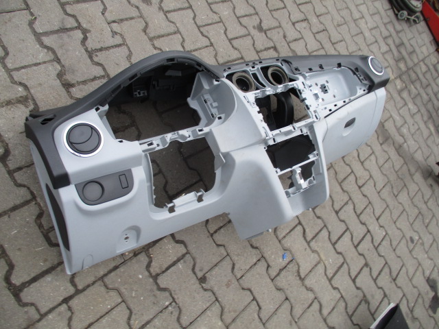 фото №4, Dacia sandero ii 2013 приборная панель приборная консоль