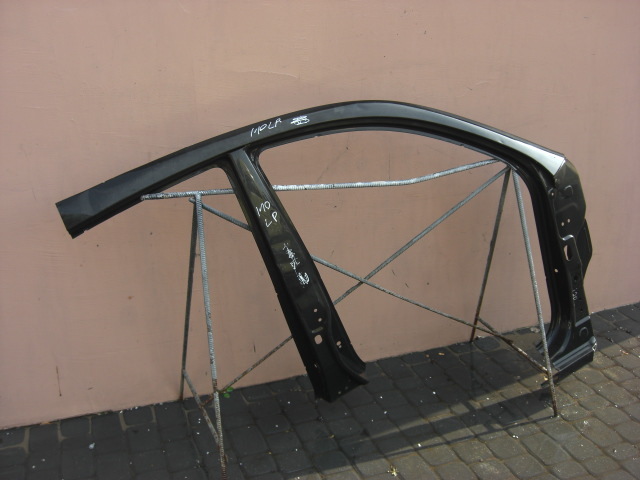 фото №1, Hyundai i10 08-11 блок двигателя порог правый перед передний